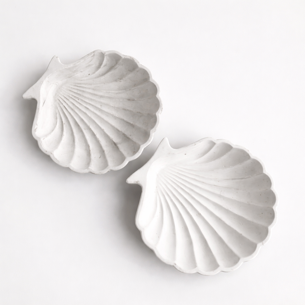 Deniz kabuğu formunda beyaz sunumluk silikon kalıp