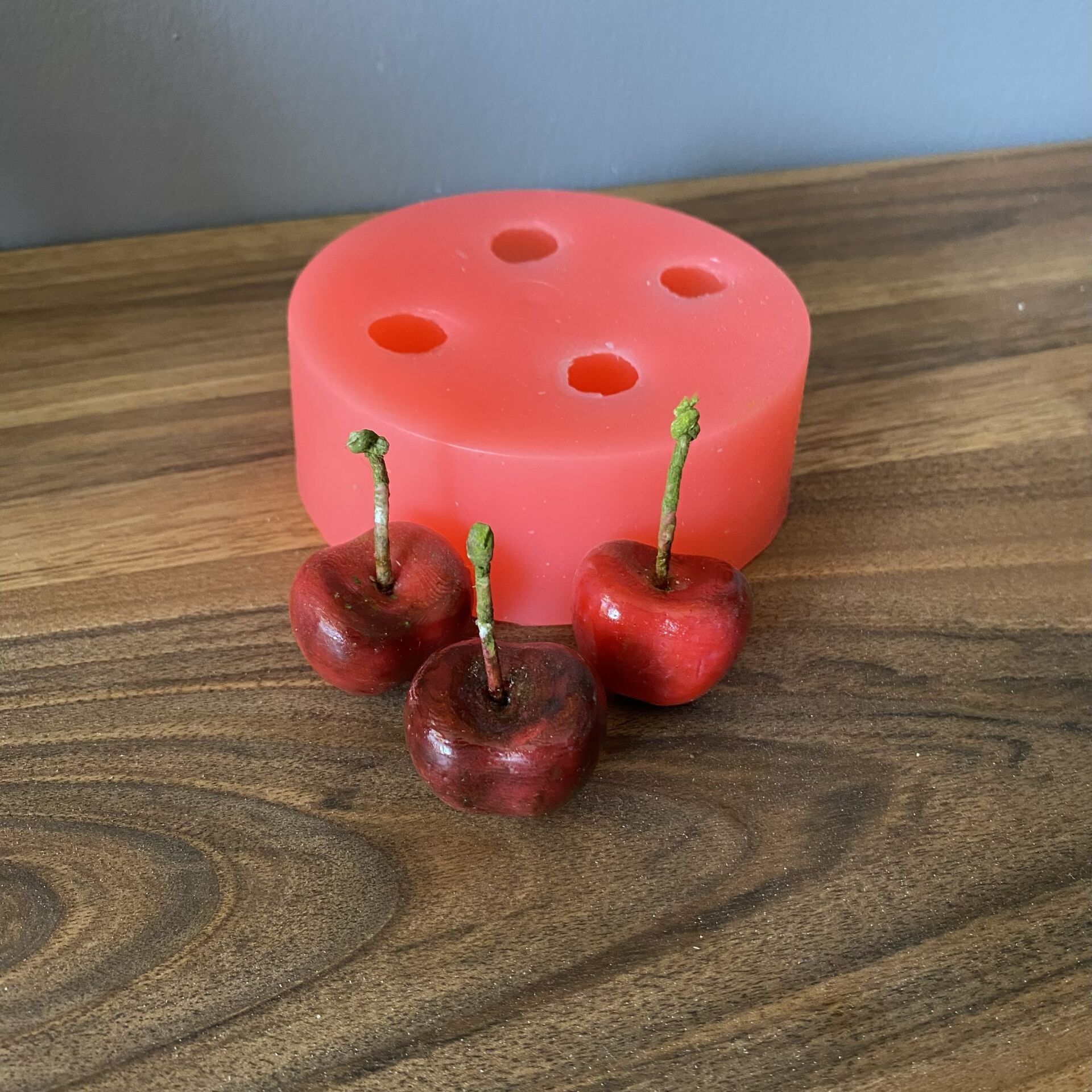 4'lü Büyük Kiraz Silikon Kalıp